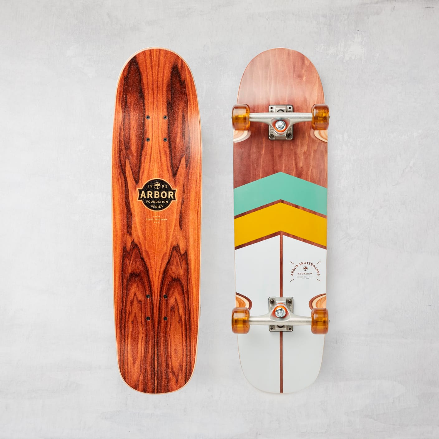 Skateboard Arbor De 32 Pouces - Planche En Bois Noyer - Occasion En Bon état - Pour Débutants Ou Cruisers