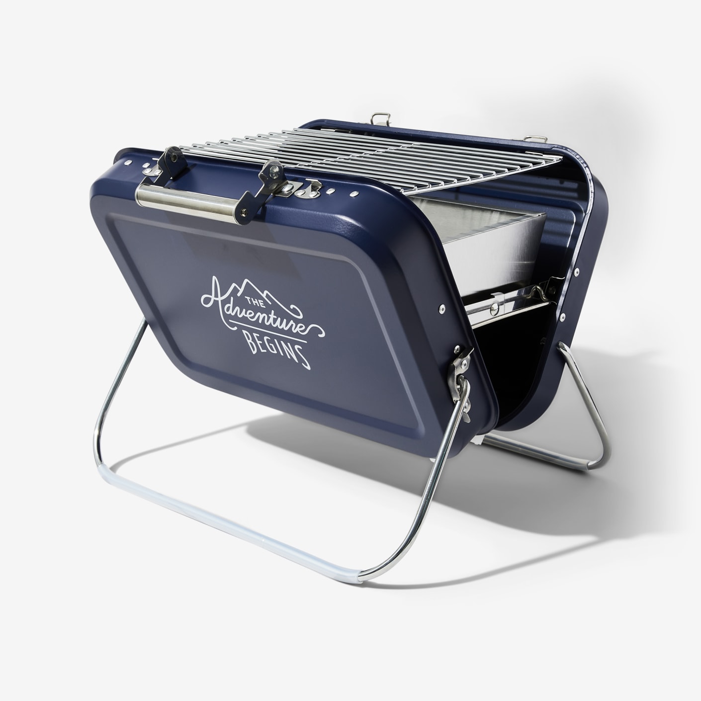 Gentlemen's Hardware Portable Suitcase Grill | Bespoke Post
