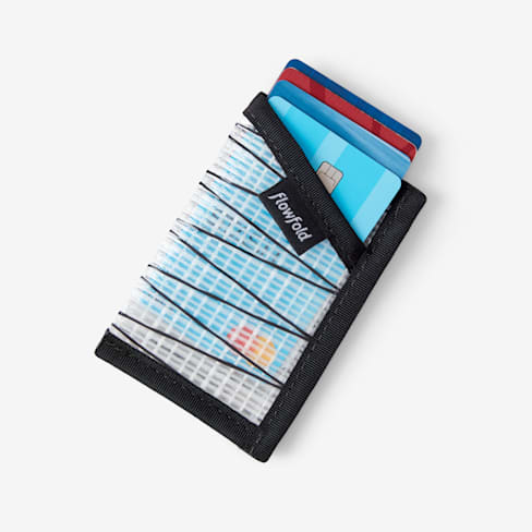 Trayvax Ascent Wallet | Bespoke Post