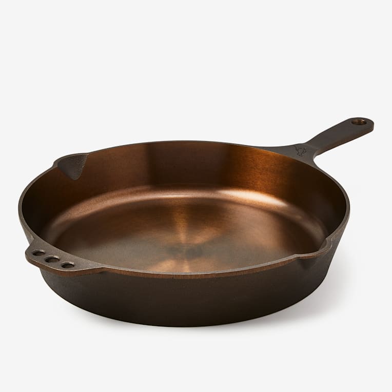 https://dam.bespokepost.com/image/upload/c_limit,dpr_2.0,f_auto,q_auto,w_382/v1/Storefront/2023/02-february/in-house/smithey-ironware-no.-12-traditional-skillet_1